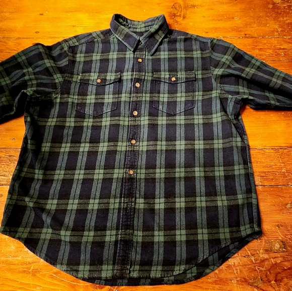 Men's Eddie Bauer long sleeve flannel shirt. - Picture 1 of 7